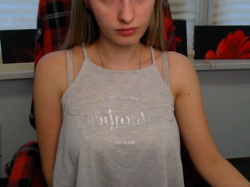 JulliaKiss 08-09-2021 Topless 